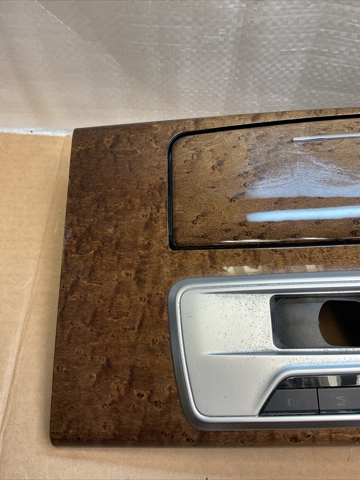 Maserati Ghibli Quattroporte center console compartment trim panel #8420