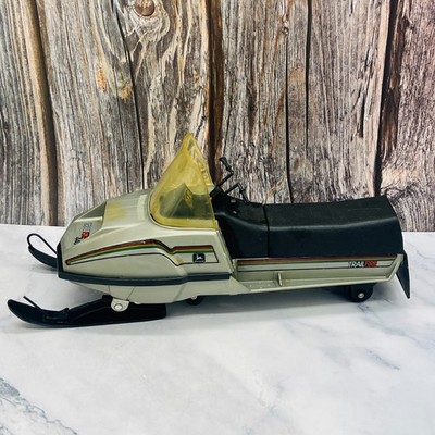 John Deere Vintage Snowmobile Trailfire 440 Battery Operated 1979 ERTL