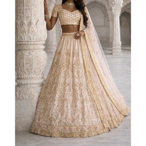 INDIAN Lehenga Choli Dupatta Set FR: USA Small Blush Embroidered Lined Formal