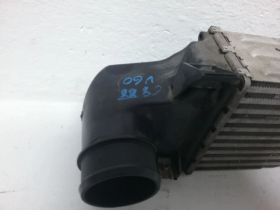 2018 Volvo V60 OEM Intercooler 2.0L ID 31474506 Fits 15-18 - Image 2 of 4