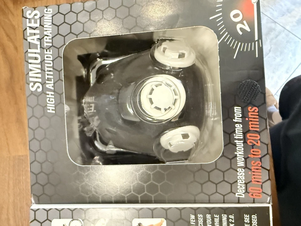 ELEVATION Training Mask 2.0 High Altitude Simulation Breathing Mask small - Image 2 of 4