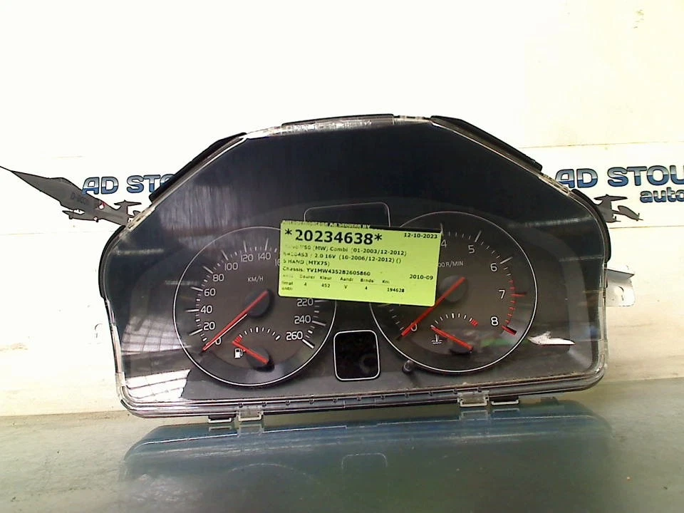 Velocímetro VELOCÍMETRO VOLVO V50 (MW) Combi 2.0 16V (B4204S3) 2010 31296227 Foto 2 de 4