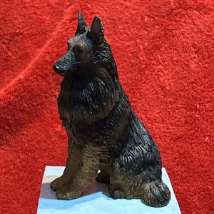 Vintage Summit Collection Retired Belgian Malinois