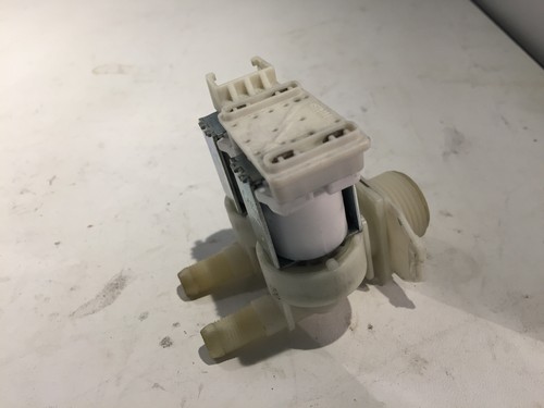 Bosch Magnetventil Ventil Waschmaschine 9000047096