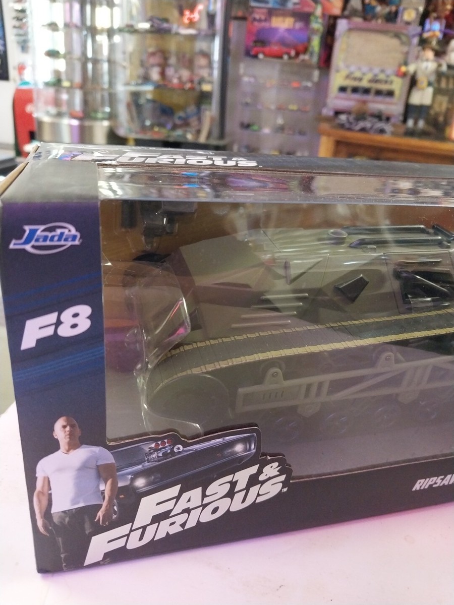 【未開封品】JADA RIPSAW FAST&FURIOUS ワイルドスピード Jada Toys 1/24 Scale Fast & Furious F8 Ripsaw Collectors