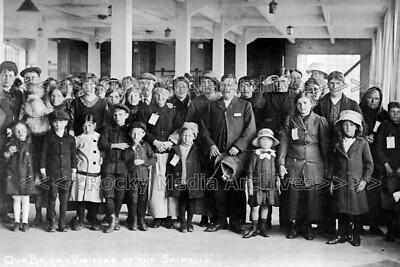 tgg-15 WWI Belgian Visitors, Spirella Factory, Letchworth, Hertfordshire. Photo