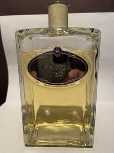 parfum prada milano