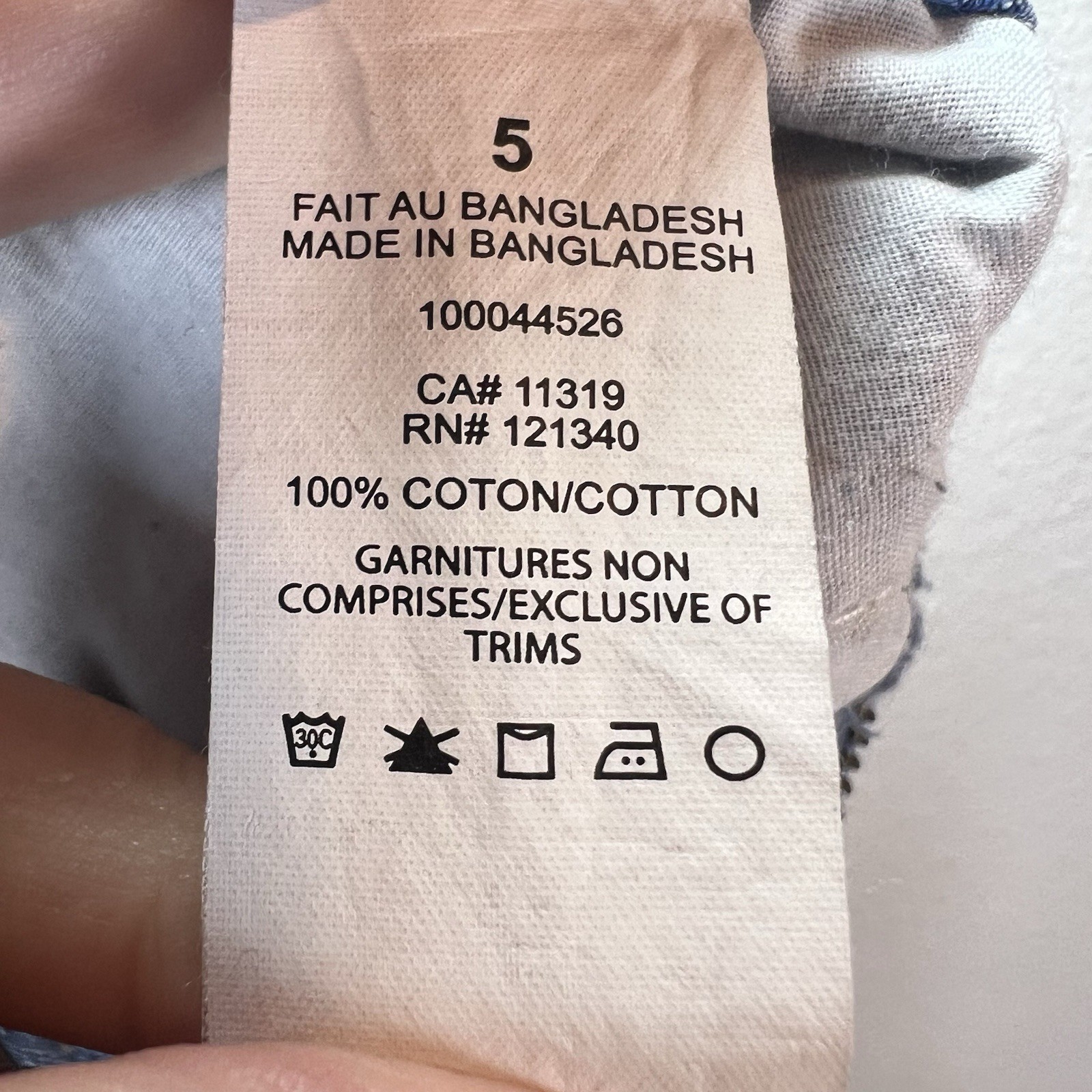 Garage Two Tone Festival 3" Jean Shorts Medium Blue Denim Cut Off Womens Size 28