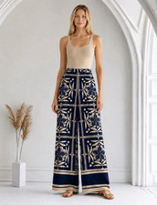 H&M Women s Blue/White Floral Wide-Leg Pants ...
