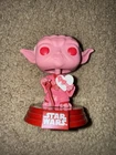 Pop! Star Wars Yoda #421 Valentine’s Edition M15 Pink Loose