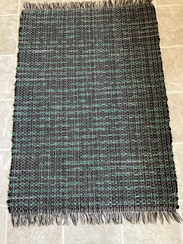 Черный и зеленый тряпичный ковер 100% хлопок, ручной работы 27 дюймов x 42 дюйма в длину - Изображение 3 из 3