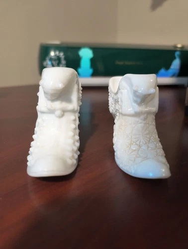 Vintage Fenton White Milk Glass Hobnail Shoe Slipper Cat Head Lot Of 2