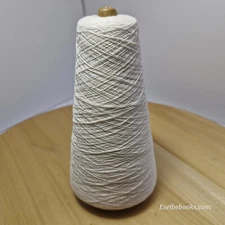 Unbranded machine knitting yarn - white - poly/cotton 156 grams (C183)