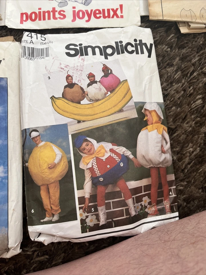 Simplicity Halloween Sewing Patterns Lot Pre Owned - Image 3 of 4