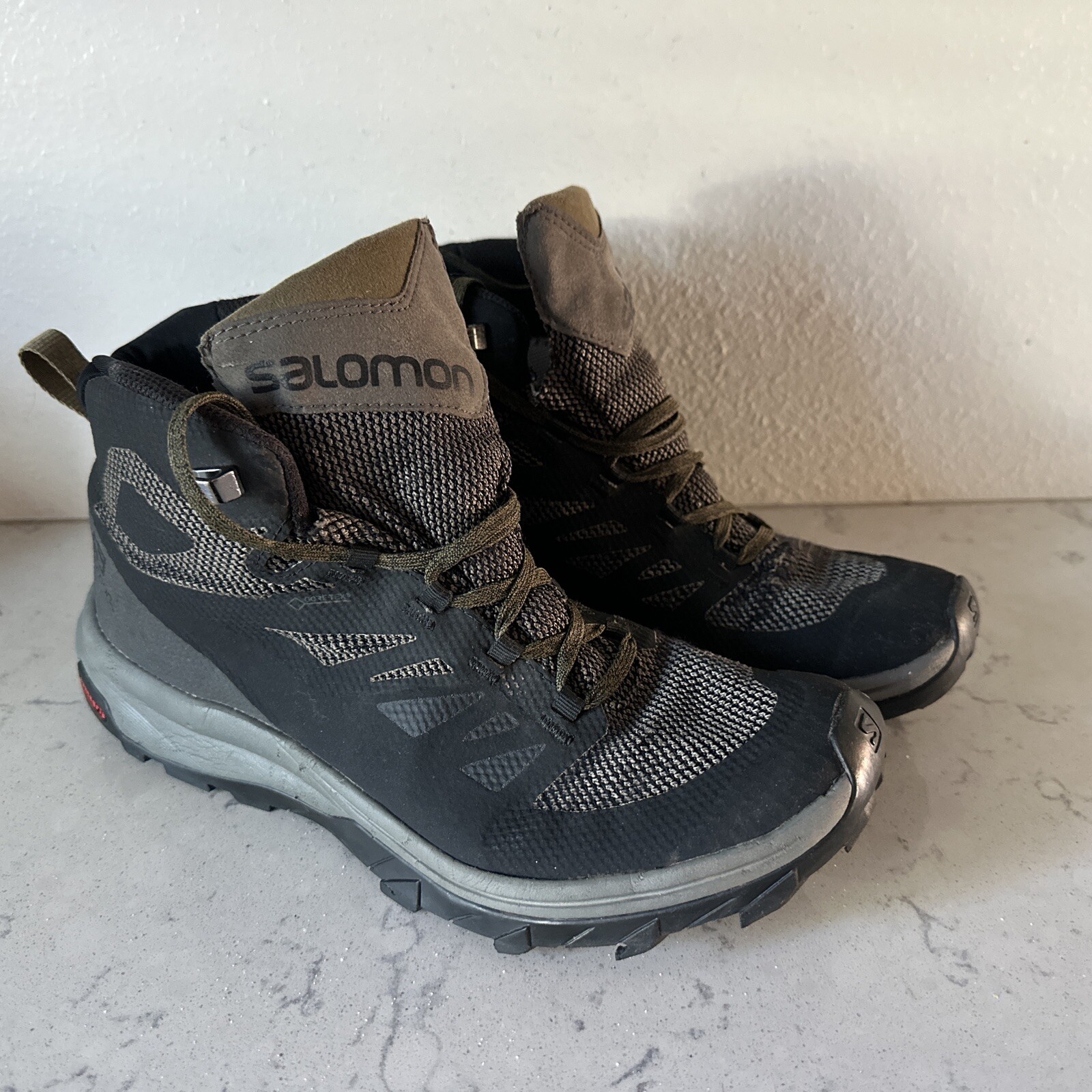 Scarpe da trekking Salomon Outline GTX Mid W US 9 5 Gore Tex 404763