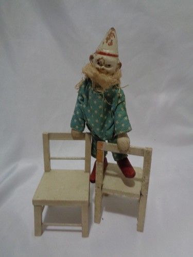 Schoenhut Humpty Dumpty Circus Clown Jointed Wood Toy & Chairs - Picture 3 of 18