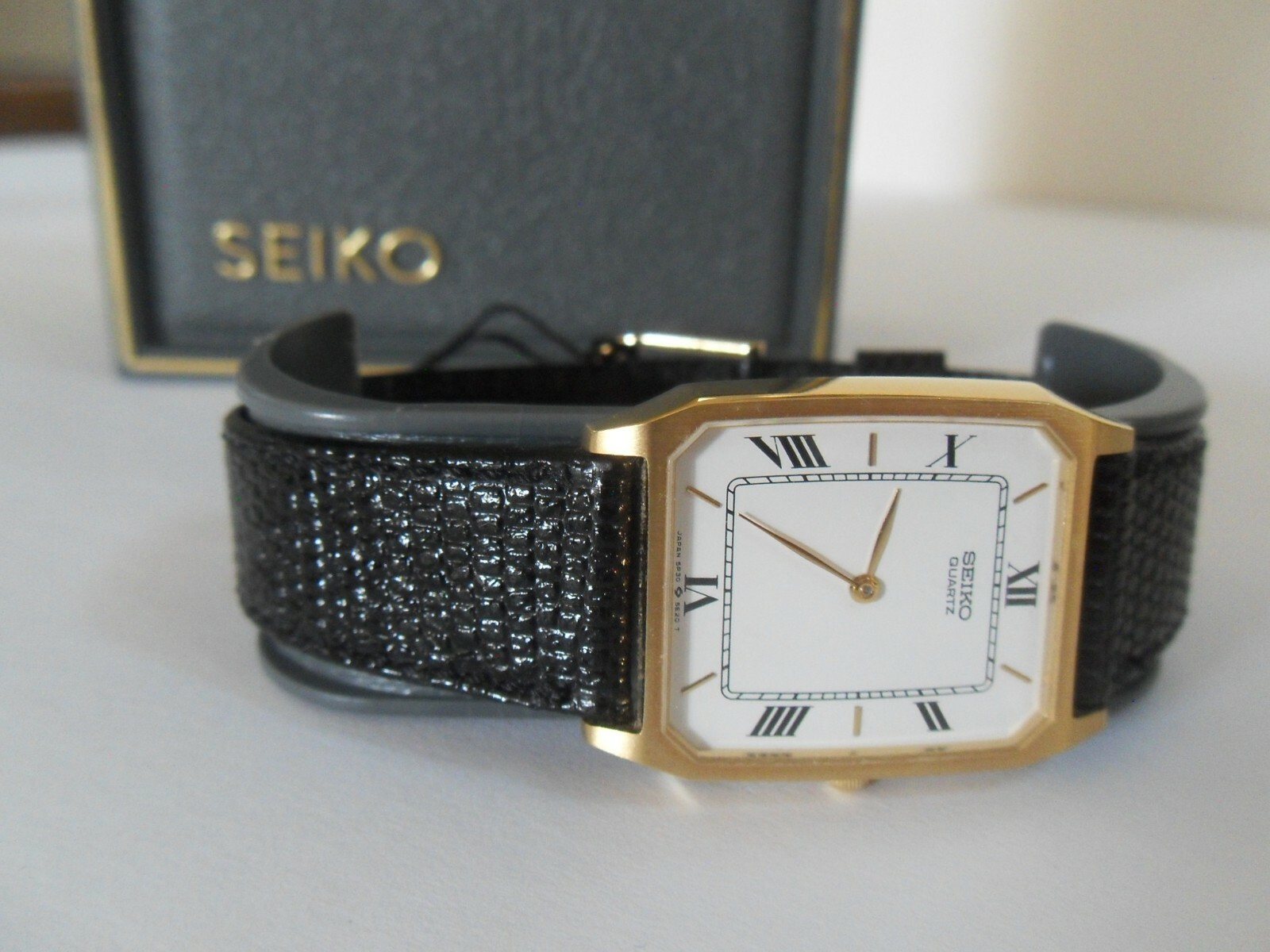 seiko rectangular mens watch