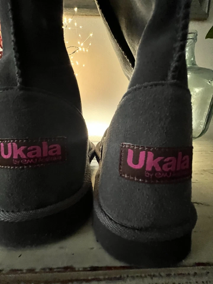 Ukala 100% Australian Merino Wool Charcoal Women Tall Suede Boot Nw NoBox Sz7W - Image 3 of 4