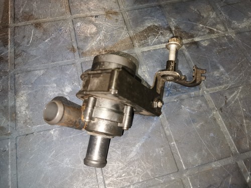 Zusatzwasserpumpe 1K0121093AD VW Golf VI 6 Eos 1F Scirocco 3 Touran 1T2  1,4 TSI