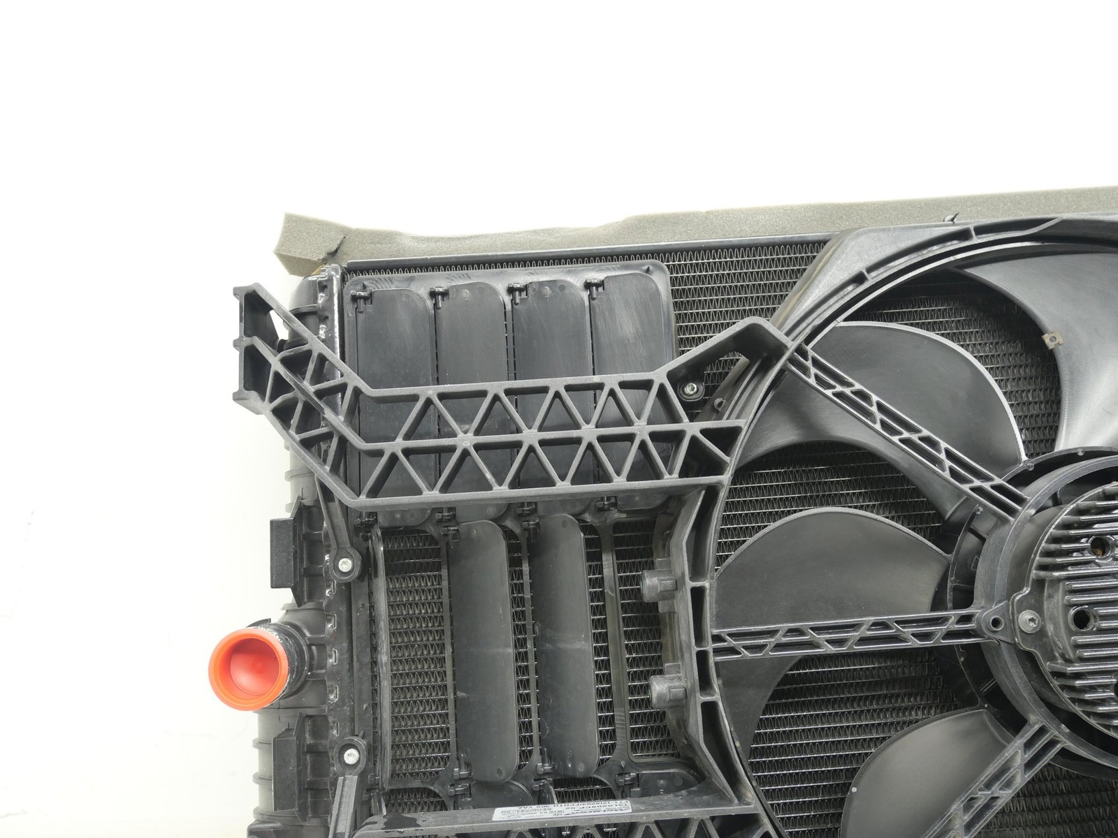 Used Rear Driver Radiator Condenser Fan Shroud LH 2016-2021 McLaren 570S 22k OEM