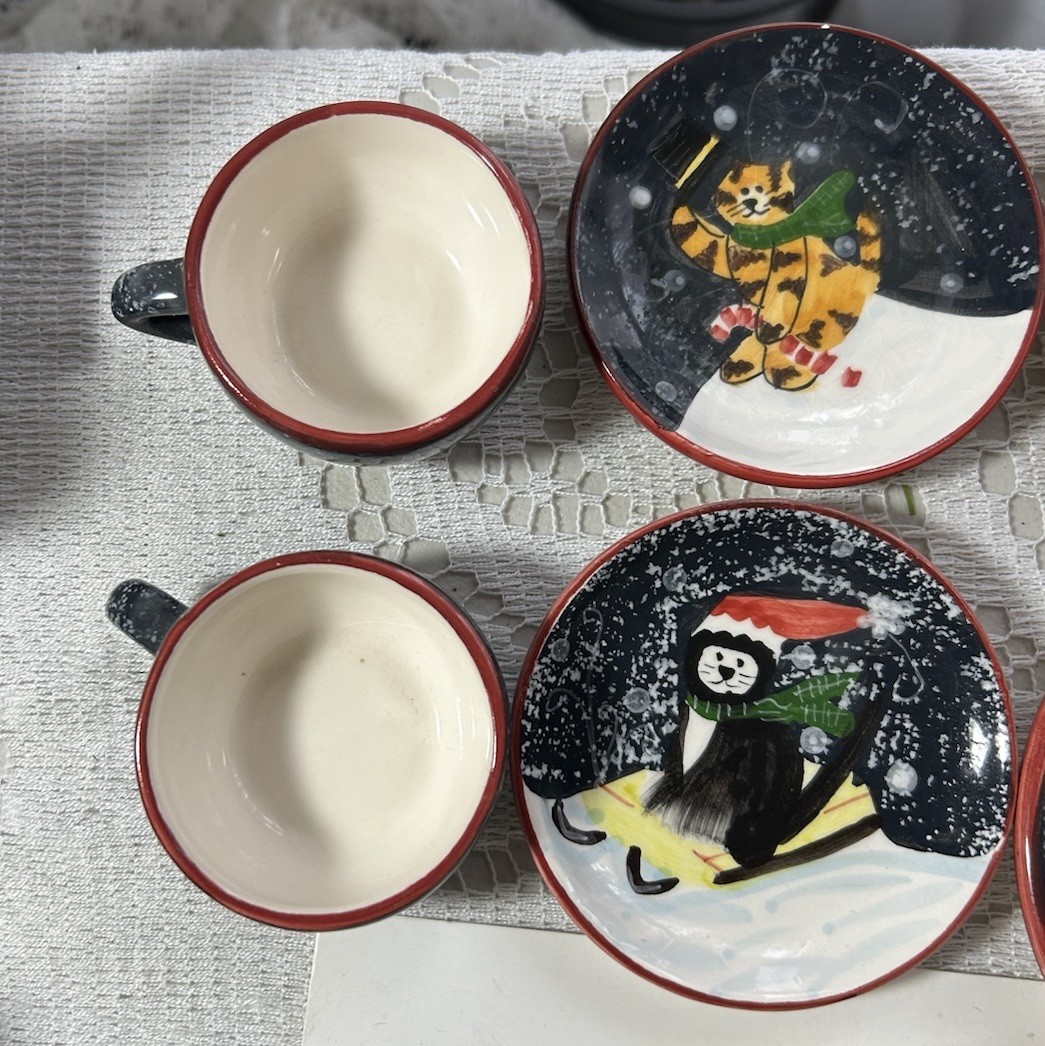 как выглядит Vtg Creativity Yours Gift Design Inc Cats Sledding Playing In Snow Mini Dish фото
