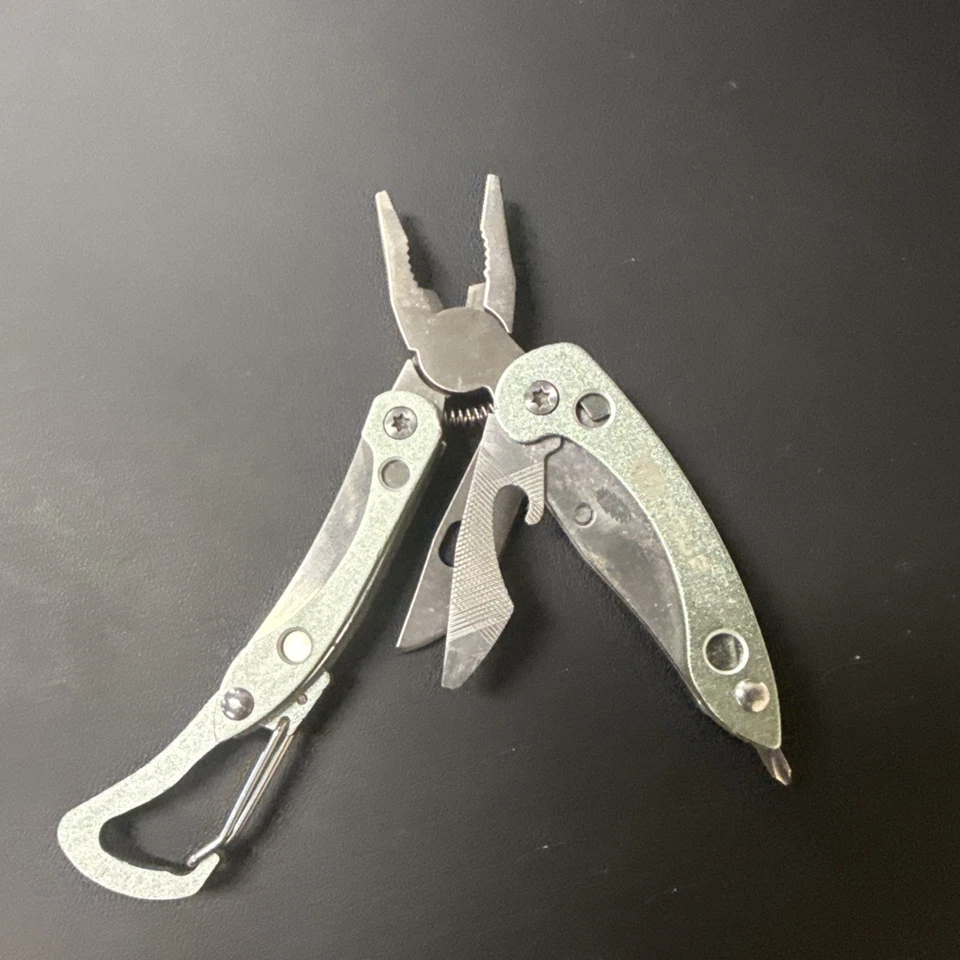 True Mini Multi Tool With Utility Clip - Image 3 of 4