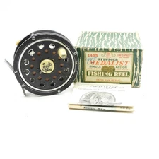 Pflueger Medalist No. 1495 Fly Fishing Reel. Made in USA. W/ Box.