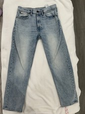 Calvin Klein Women  s Original Straight Jeans W29   Light Wash, High Rise