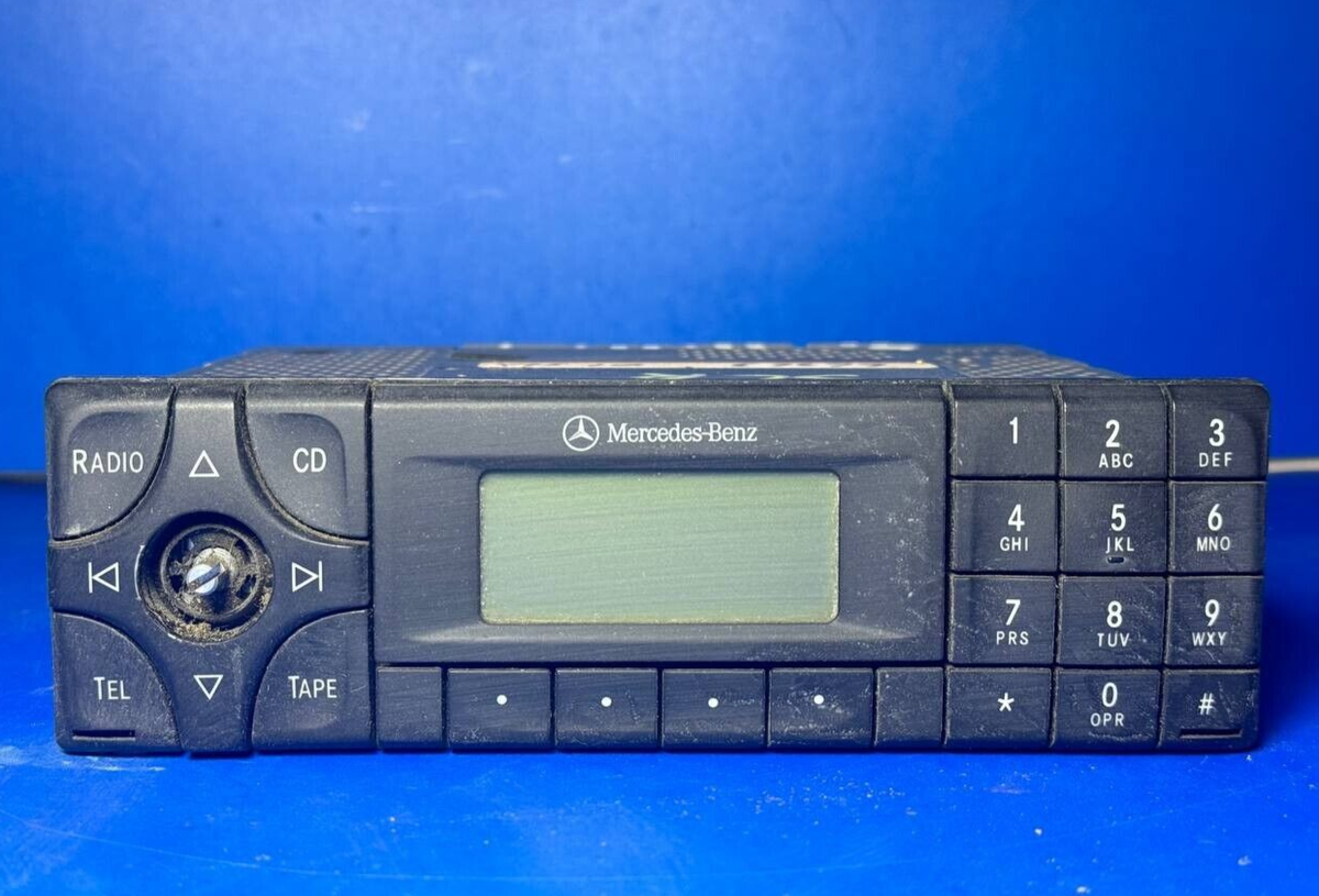 1999 - 2004 MERCEDES W208 CLK-CLASS E320 RADIO CASSETTE STEREO