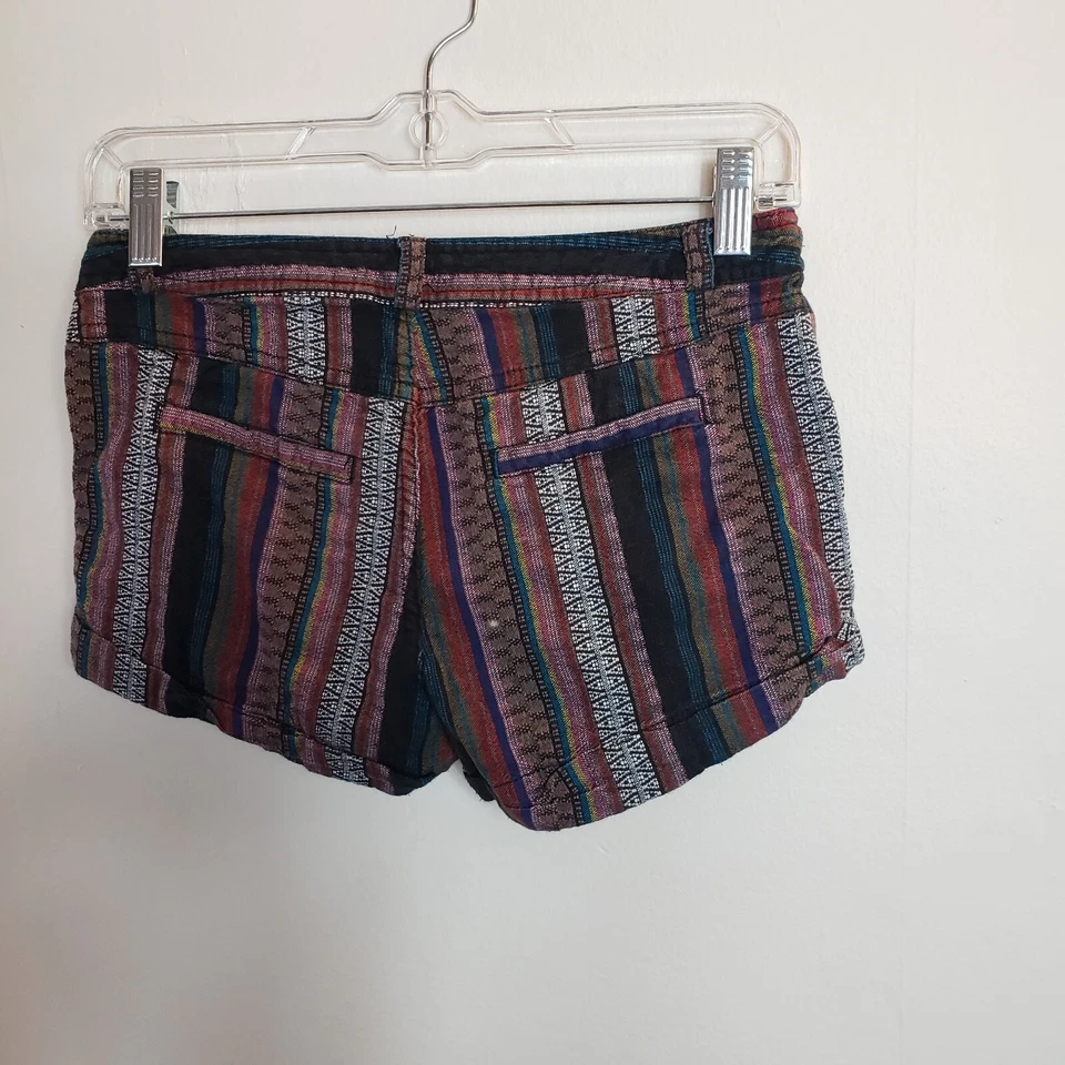 Forever 21 Multi-colored Shorts Waist Size 24 XS - Image 4 of 4