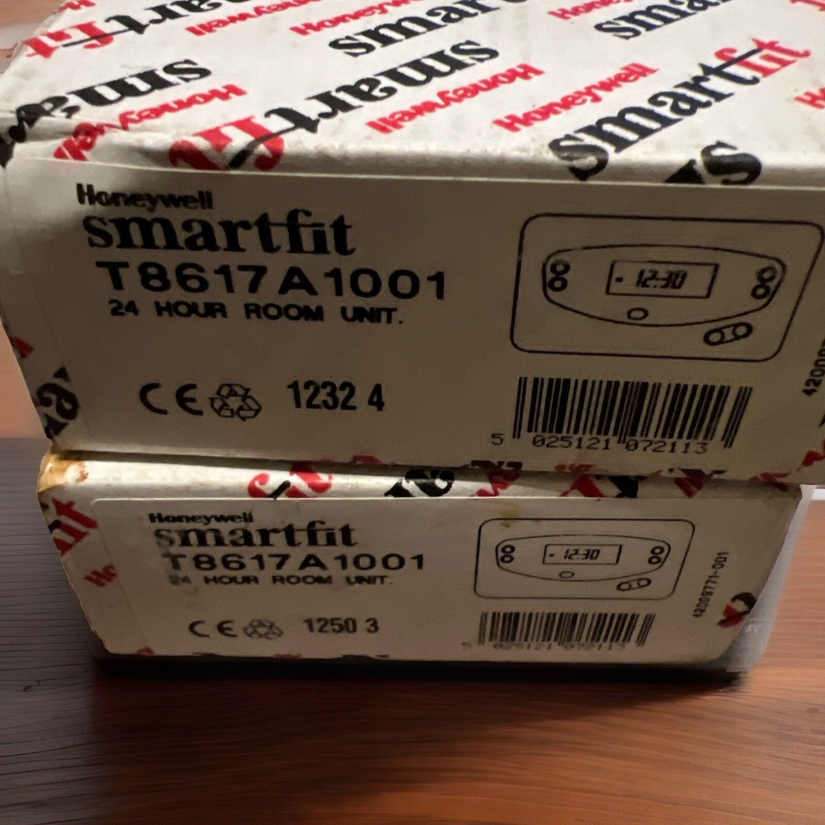 Honeywell Smartfit T8617A1001 24Hr Room Unit New In Box C/W Free DHW Sensor