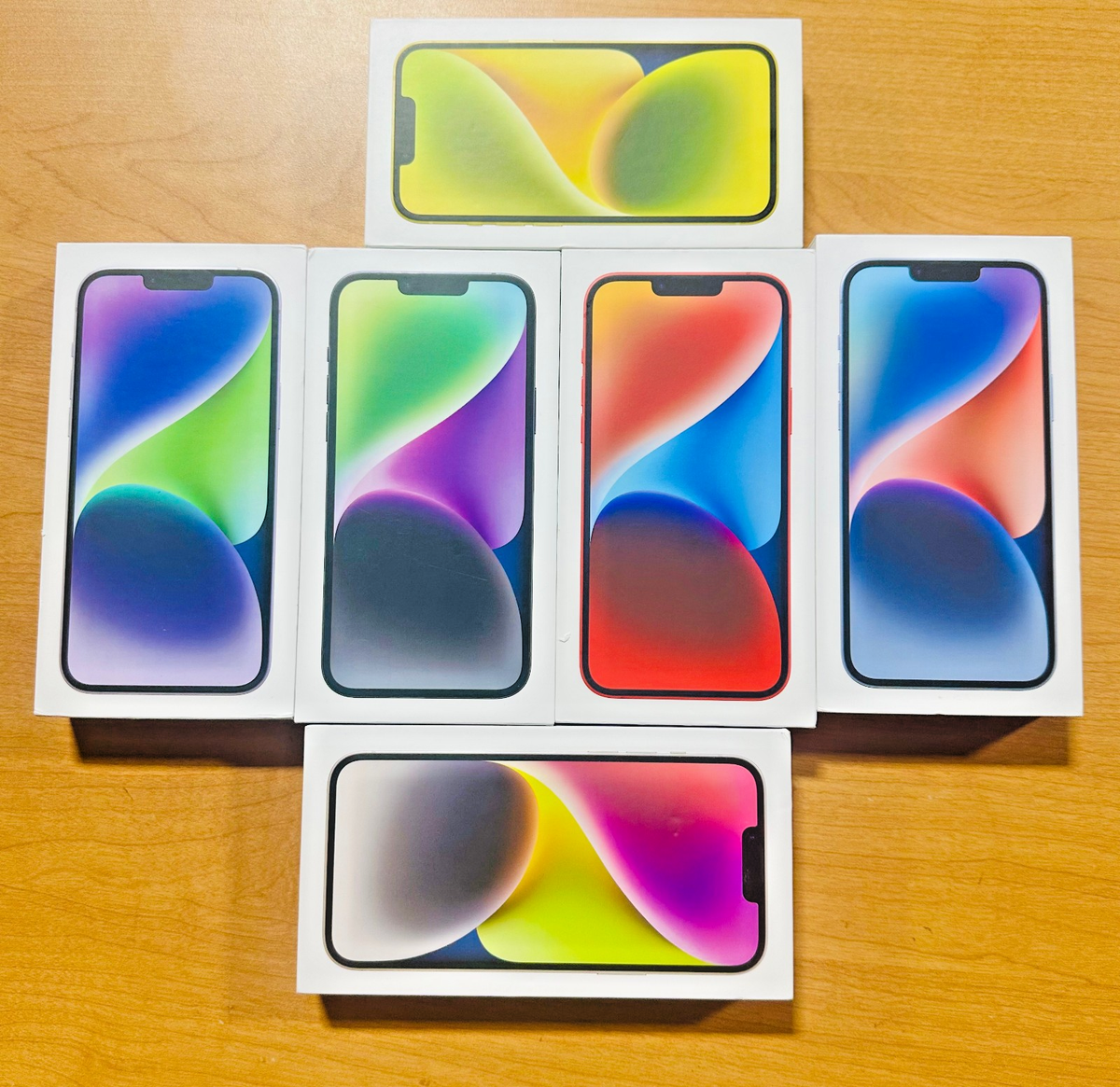 Apple iPhone 14 or 14 Plus Original Retail Box with Charger SIM