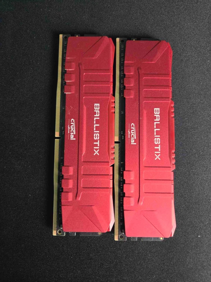Crucial Ballistix 16GB (2 x 8GB) 3000MHz DDR4 (BL8G30C15U4R.M8FE) RED - Image 2 of 2
