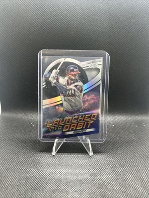 2022 Topps Cosmic Chrome - Launched Into Orbit Luis Robert #LIO-13 Refractor