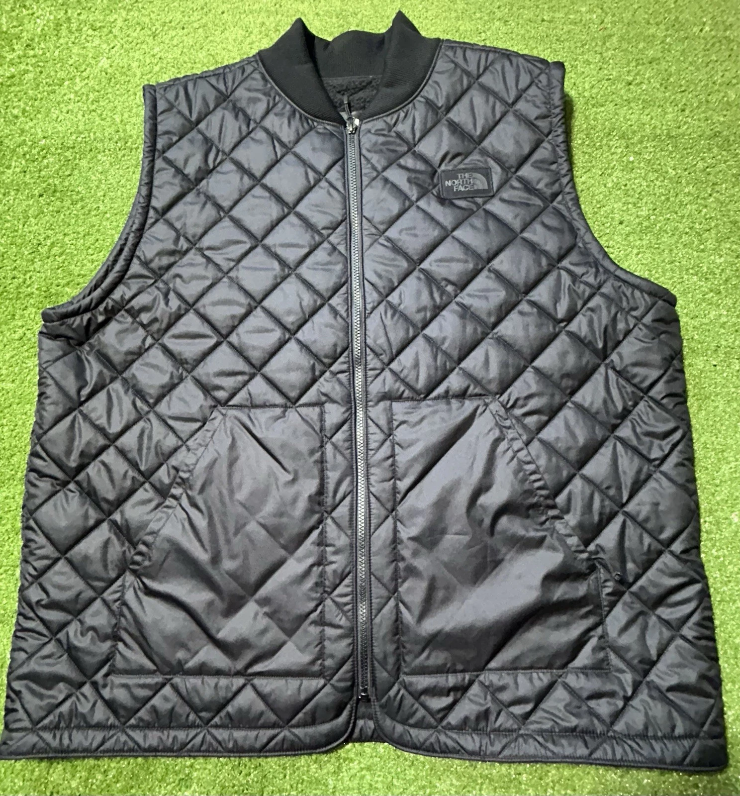 The North Face Vest Mens 2XL Black Quilted Puffer Lightweight
