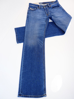 Diesel Larkee Jeans W32 L30 more a 31.5L Wash 009EI Stretch Regular Straight