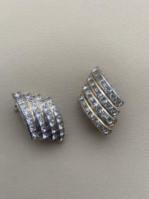 Vintage 80er Butler & Wilson goldfarbene Kristall Chevron Clip auf Ohrringe sehr guter Zustand 