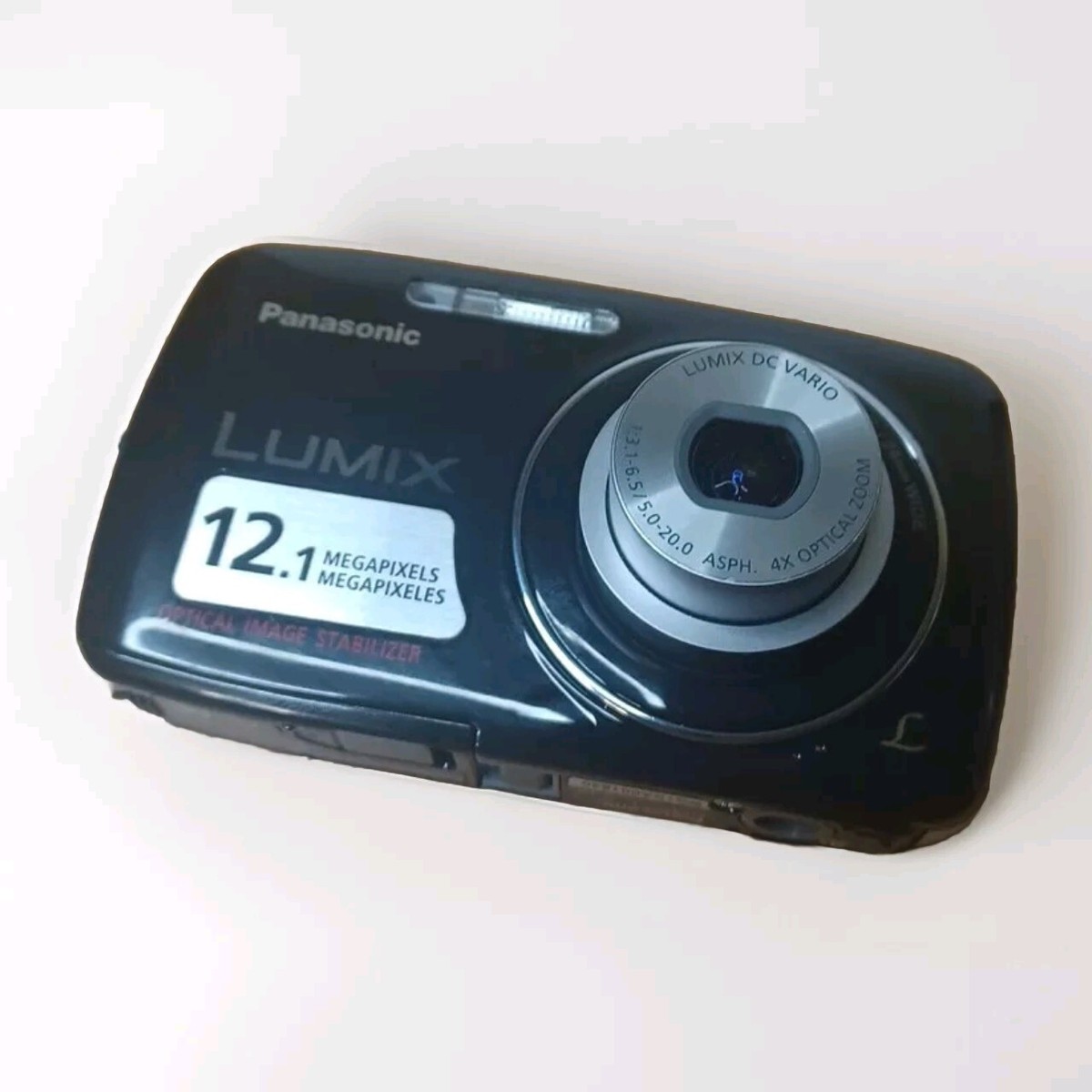 Panasonic Lumix DMC-S1 Digital Camera 12.1MP 2.7