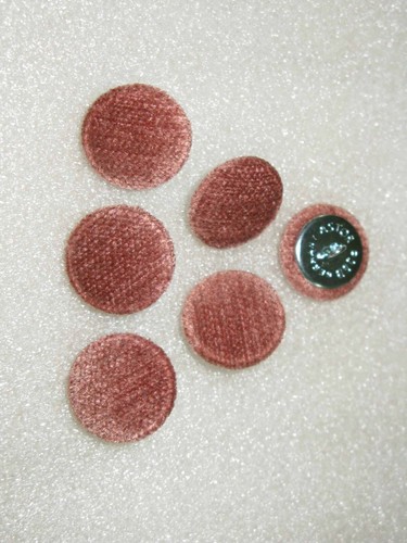 BOTONES CHENILLA ROSA OSCURO 23mm y 19MM TAPICERÍA - ARTESANAL - MERCERÍA B34 - Imagen 3 de 3