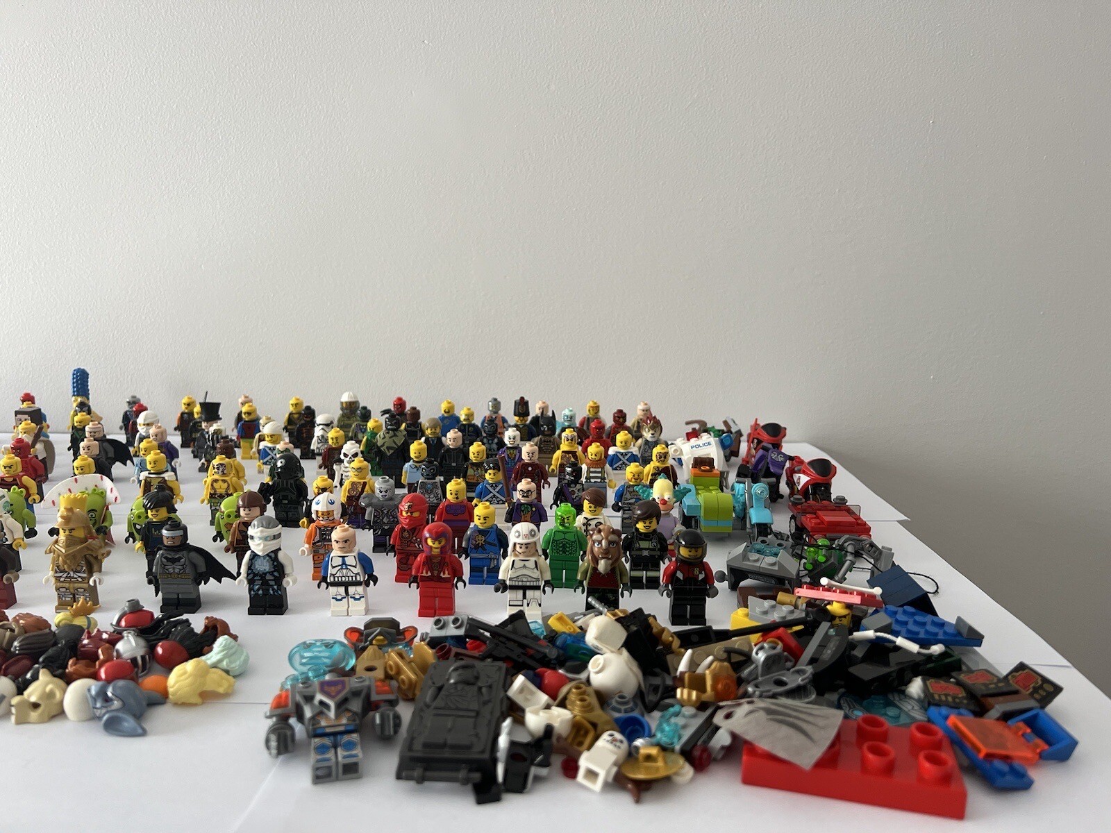 150x Lego Minifigure Bundle Star Wars, Ninjago, DC Comics, City