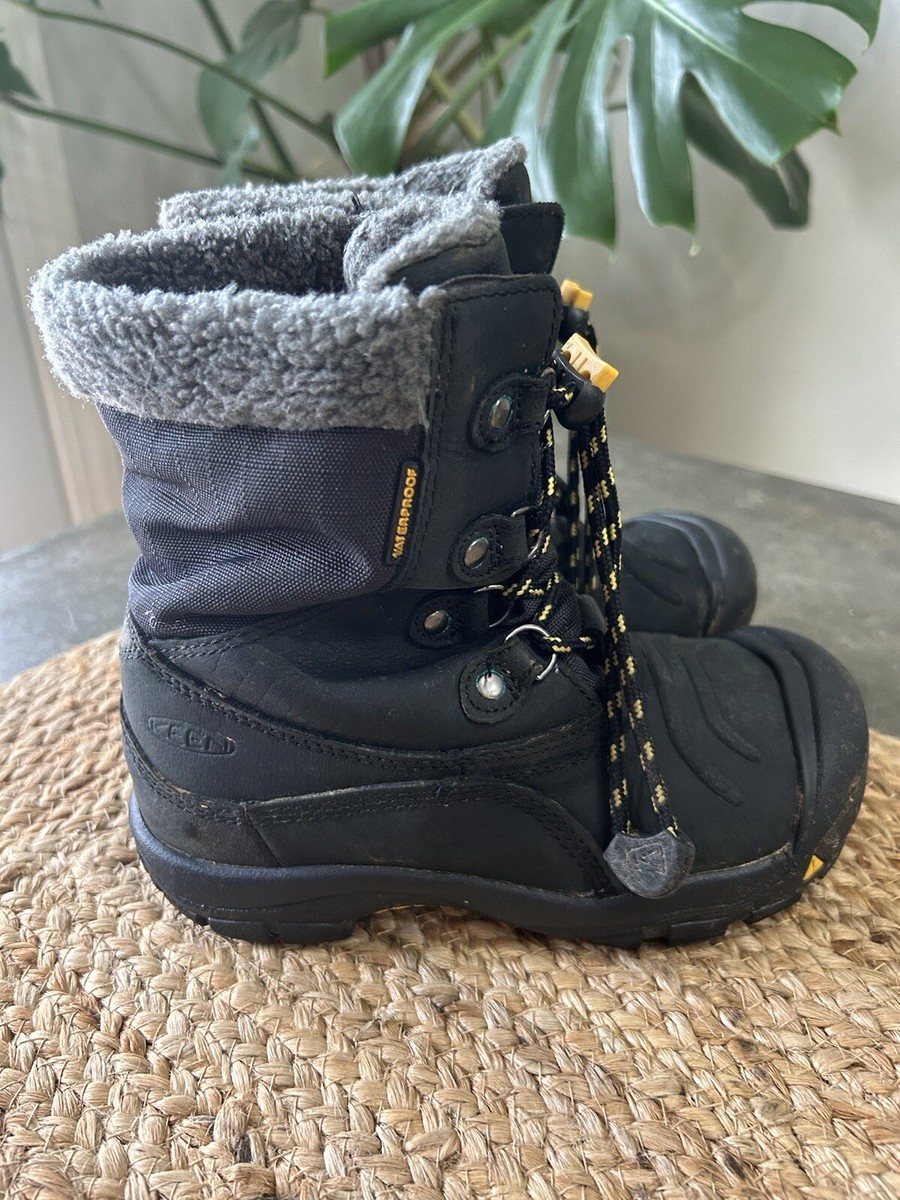 Keen Warm Basin Boots 100785 Black Waterproof Boots Size 1  display picture 3