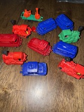 "Lote de 10+ trenes miniatura Kinder vintage de 1"""