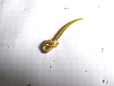 pin's  sabre doré  CANARD DUCHENE Champagne