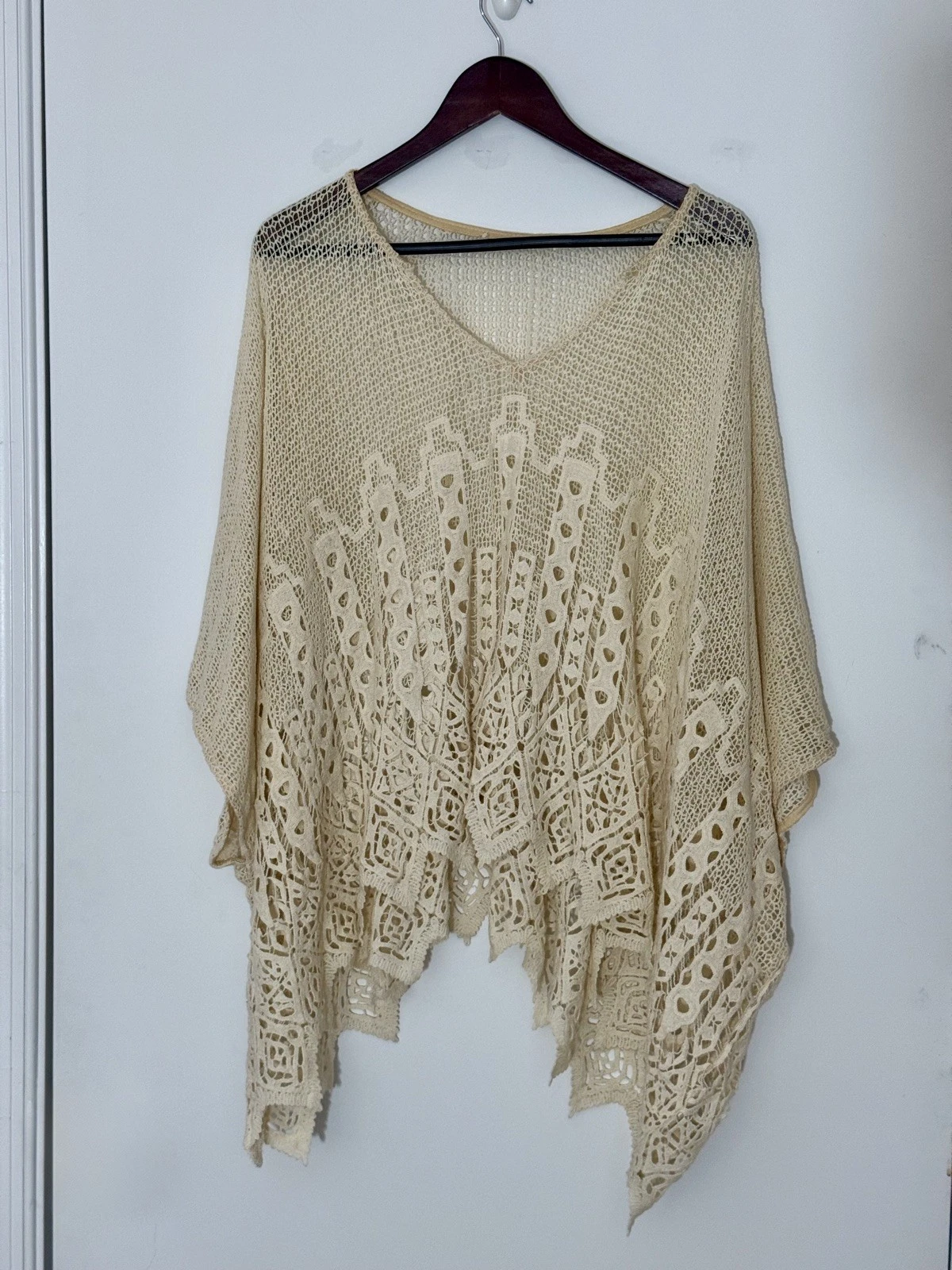 Ivory Cream Off White Lace Poncho Women's One Size Unbranded - tag removed