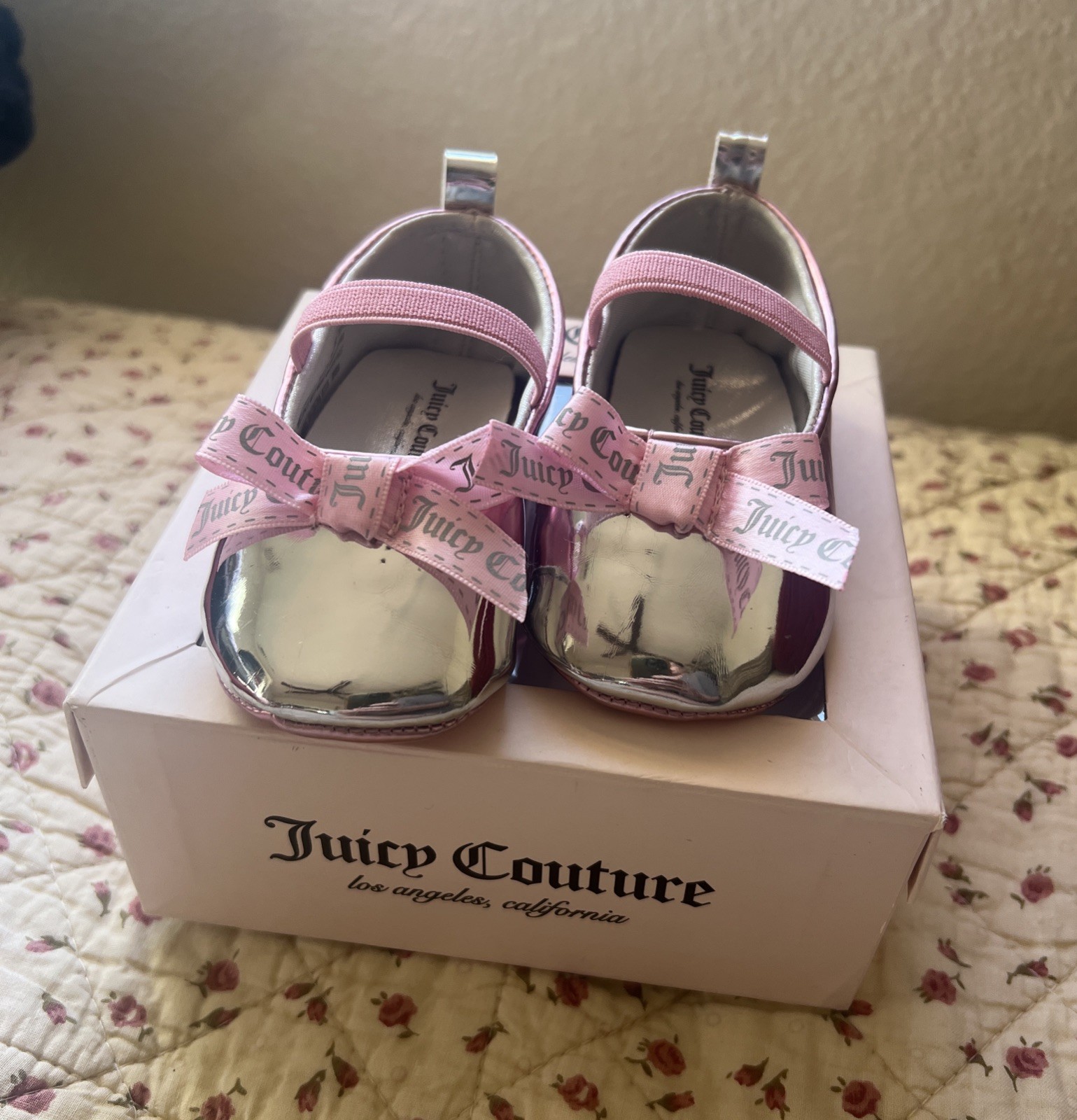 Baby Venice W/box 9-12 Months Silver & Rose Metalalic