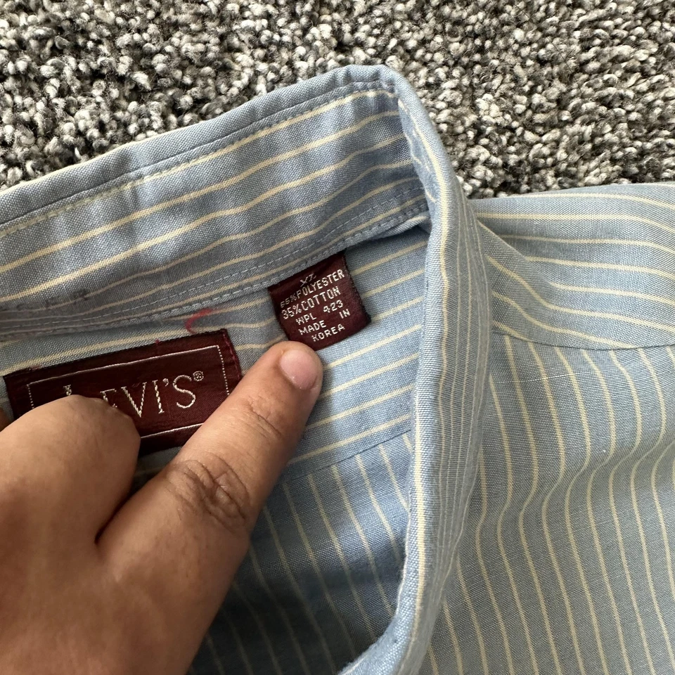 Camisa Levis Para Hombre Grande Azul Blanco Rayas Manga Corta Bolsillo Abotonado Corea Foto 4 de 4