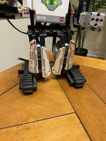 Lego Mindstorms EV3 31313. Robot used (no box, Remote, or manual) Incomplete
