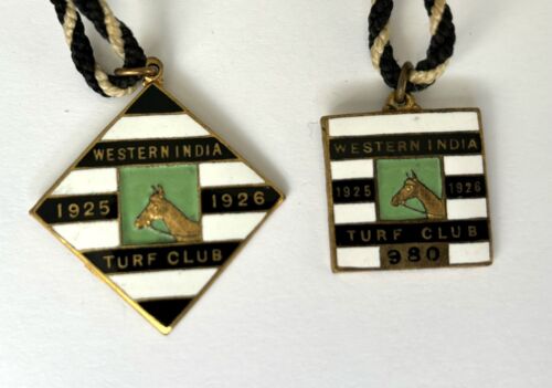 Pair 1925 -26 Western India Turf Club Horse Racing Member Badges Great Condition - Photo 1/3