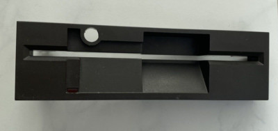 Vintage Commodore 1541 Floppy Laufwerksblende mit LED für Mitsumi Knebelfloppy