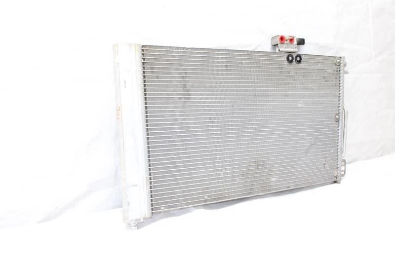 Mercedes CLK55 W209 2004 convertible #271 condensador de aire acondicionado Foto 2 de 4